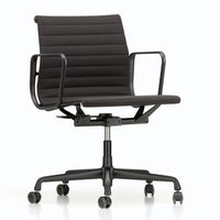Chair EA 117