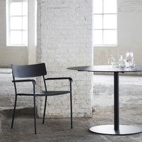 Chaise à accoudoir August