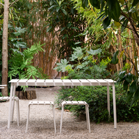 Grande Table d'extérieur Aligned