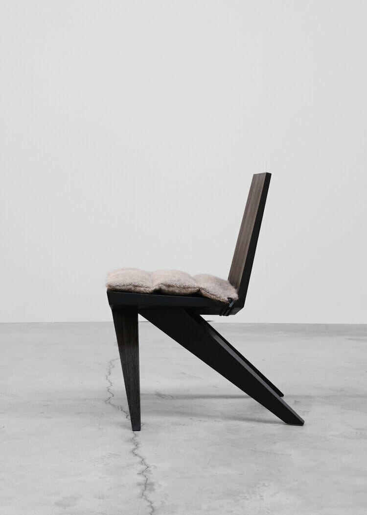 Chair V