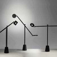 Equilibrist Lamp