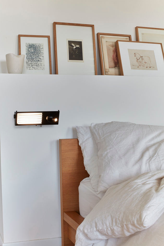 Biny Bedside wall lamp