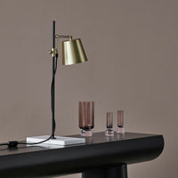 Lampe Lab table